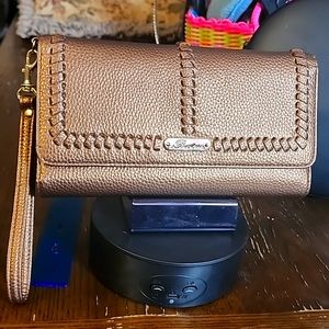 Buxton Clutch/wallet/organizer
